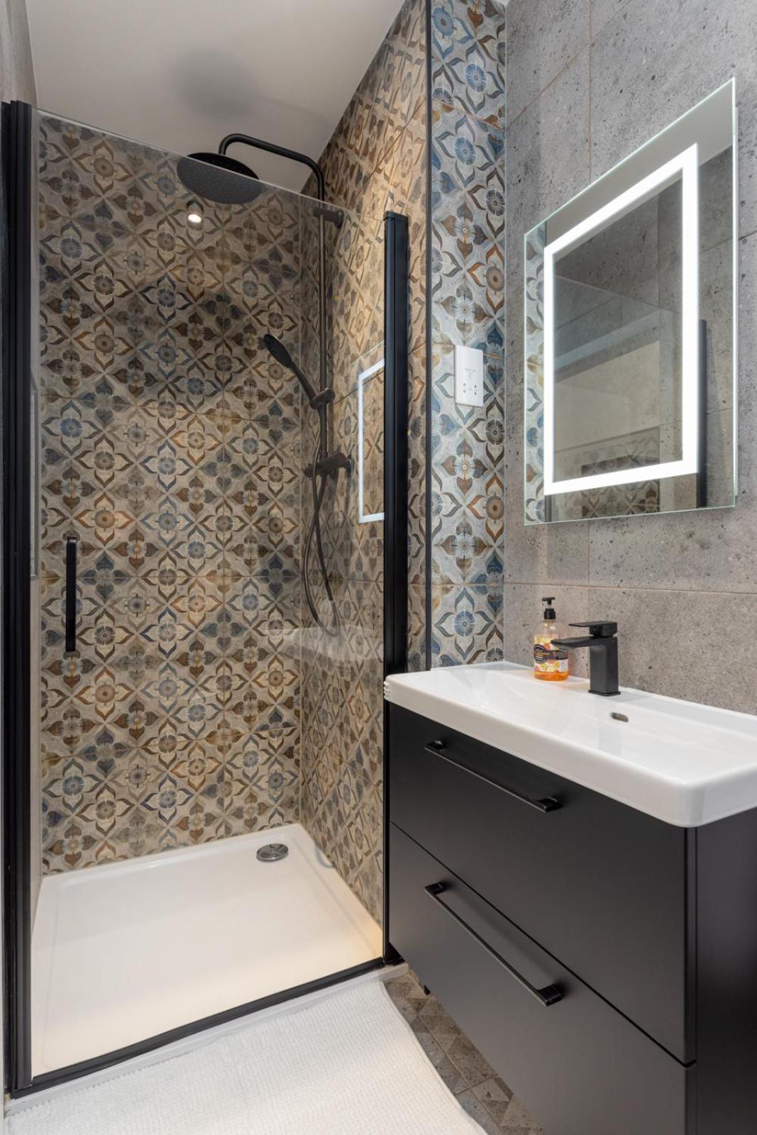 Flatzy - 16 Guests 4 En-Suite Central Apartment A ليفربول المظهر الخارجي الصورة